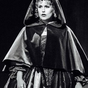 DON GIOVANNI von Wolfgang Amadeus Mozart; Theresa Sommer - Donna Elvira