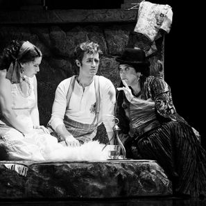 DER ZIGEUNERBARON von Johann Strauß; Theresa Sommer - Saffi, Dirk Konnerth - Barinkay, Sandra Fechner - Czipra, © Clemens Heidrich