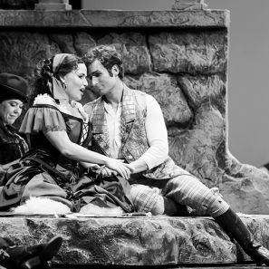 DER ZIGEUNERBARON von Johann Strauß; Theresa Sommer - Saffi, Dirk Konnerth - Barinkay, © Clemens Heidrich