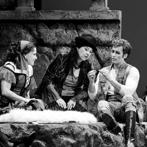 DER ZIGEUNERBARON von Johann Strauß; Theresa Sommer - Saffi, Dirk Konnerth - Barinkay, Sandra Fechner - Czipra, © Clemens Heidrich